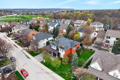 5901 Chercover Court Burlington ON L7L 6T2