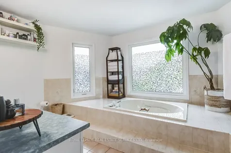 1279 Old English Lane Oakville ON L6M 2P6