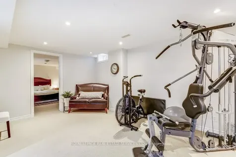 1279 Old English Lane Oakville ON L6M 2P6