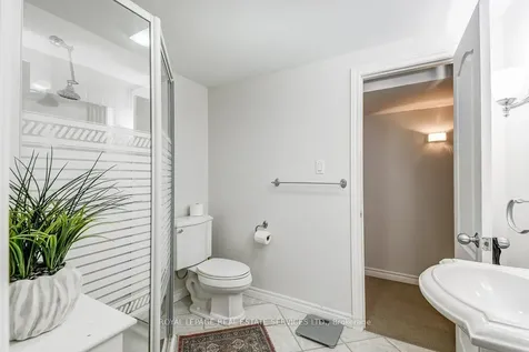 1279 Old English Lane Oakville ON L6M 2P6