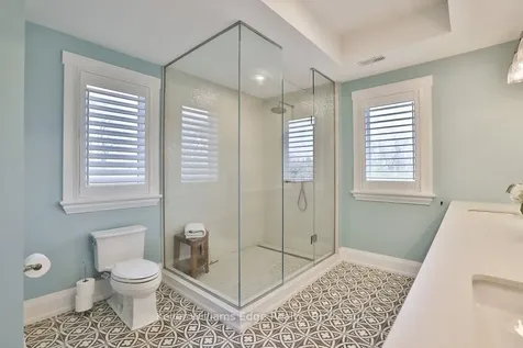 441 Claremont Crescent Oakville ON L6J 6J9