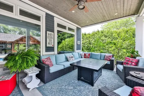 441 Claremont Crescent Oakville ON L6J 6J9