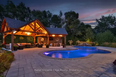 441 Claremont Crescent Oakville ON L6J 6J9