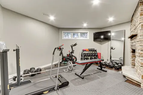 2931 Saint Malo Circle Mississauga ON L5N 1S8