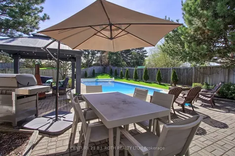 2931 Saint Malo Circle Mississauga ON L5N 1S8