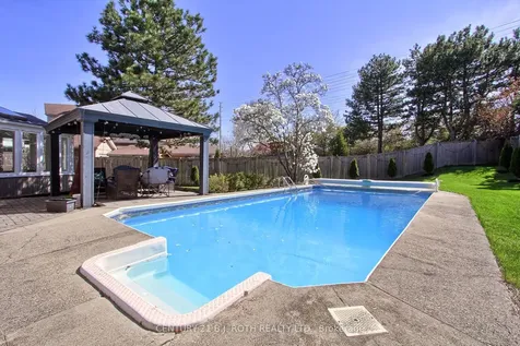 2931 Saint Malo Circle Mississauga ON L5N 1S8