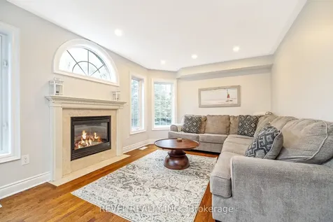 62 Mcnally Street Halton Hills ON L7G 6E2