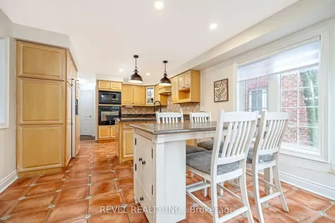62 Mcnally Street Halton Hills ON L7G 6E2