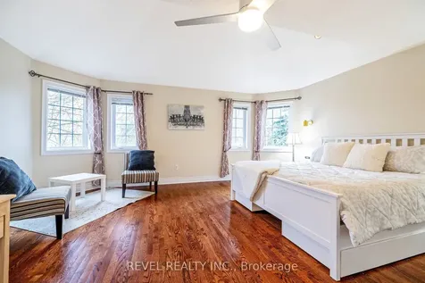 62 Mcnally Street Halton Hills ON L7G 6E2
