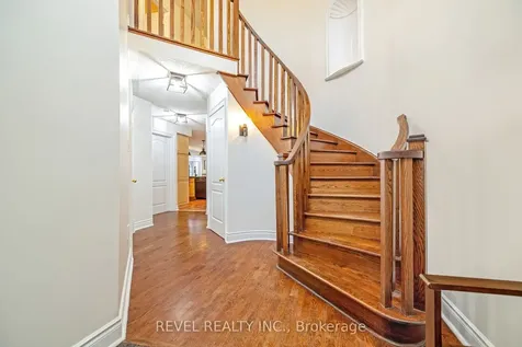 62 Mcnally Street Halton Hills ON L7G 6E2