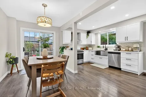 2233 Melissa Crescent Burlington ON L7P 3T4