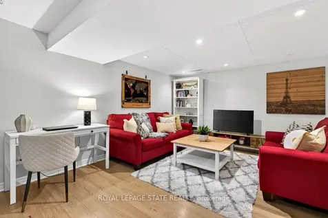 2233 Melissa Crescent Burlington ON L7P 3T4