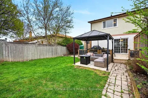 2233 Melissa Crescent Burlington ON L7P 3T4