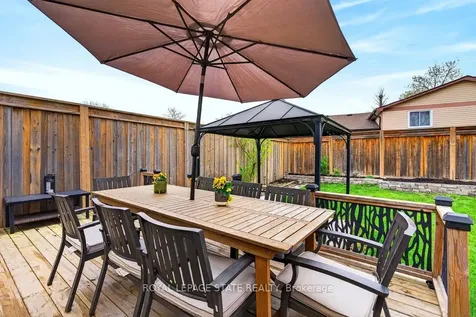 2233 Melissa Crescent Burlington ON L7P 3T4