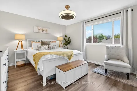 2233 Melissa Crescent Burlington ON L7P 3T4