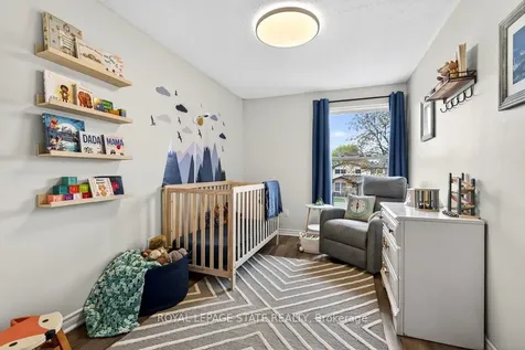 2233 Melissa Crescent Burlington ON L7P 3T4