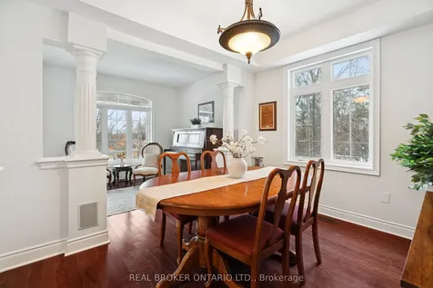 1583 Hallstone Road Brampton ON L6Y 5K8