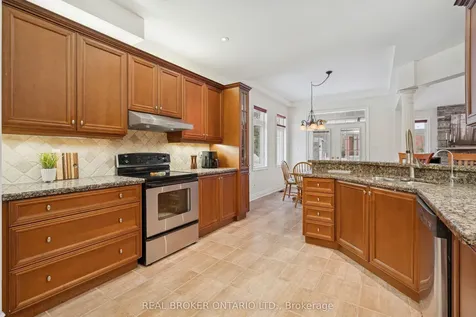 1583 Hallstone Road Brampton ON L6Y 5K8