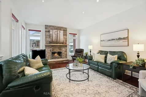 1583 Hallstone Road Brampton ON L6Y 5K8