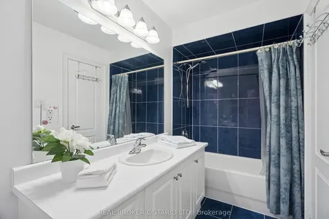 1583 Hallstone Road Brampton ON L6Y 5K8