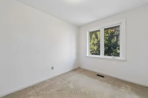 2175 Denise Road Mississauga ON L4X 1H9