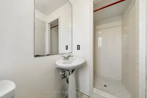 2175 Denise Road Mississauga ON L4X 1H9
