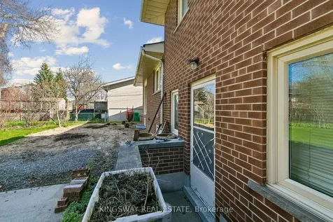 2175 Denise Road Mississauga ON L4X 1H9