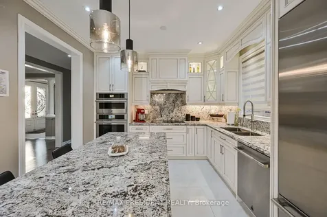65 Parity Road Brampton ON L6X 5M8