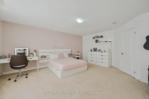 65 Parity Road Brampton ON L6X 5M8