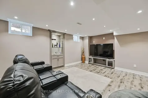 65 Parity Road Brampton ON L6X 5M8