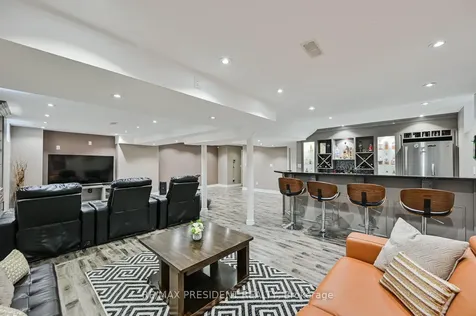 65 Parity Road Brampton ON L6X 5M8