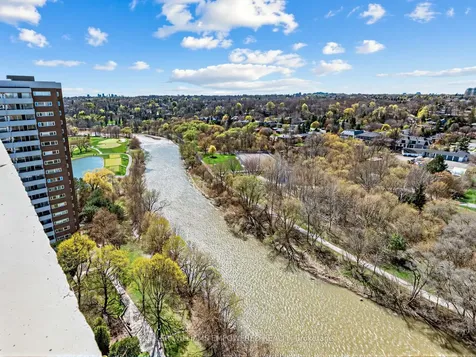 260 Scarlett Road Toronto ON M6N 4X6