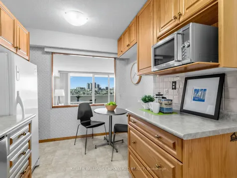 260 Scarlett Road Toronto ON M6N 4X6