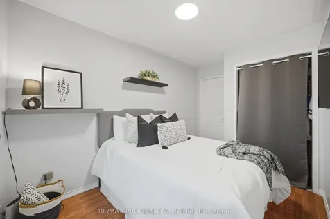 116 Dominion Gardens Drive Halton Hills ON L7G 6B4