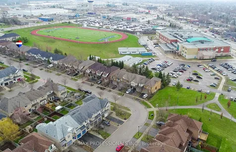 116 Dominion Gardens Drive Halton Hills ON L7G 6B4