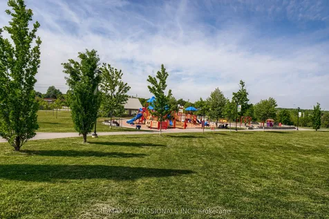 116 Dominion Gardens Drive Halton Hills ON L7G 6B4