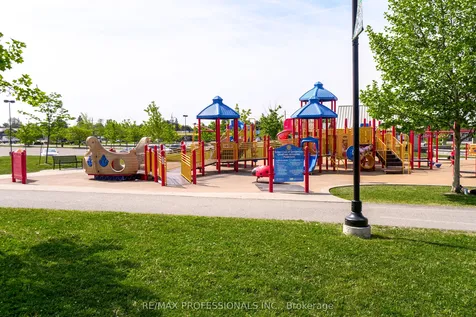 116 Dominion Gardens Drive Halton Hills ON L7G 6B4