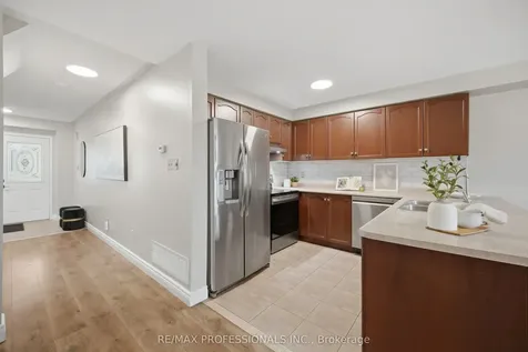 116 Dominion Gardens Drive Halton Hills ON L7G 6B4