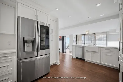 2170 Marine Drive Oakville ON L6L 5V1