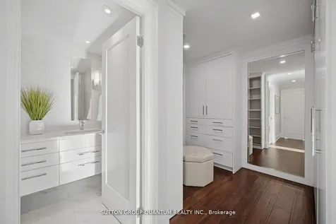 2170 Marine Drive Oakville ON L6L 5V1