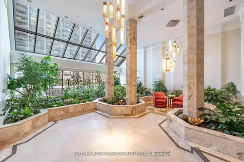 2170 Marine Drive Oakville ON L6L 5V1