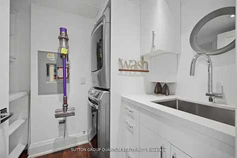 2170 Marine Drive Oakville ON L6L 5V1