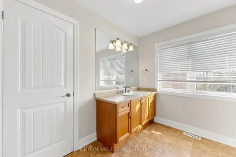 148 Holloway Terrace Milton ON L9T 0R6