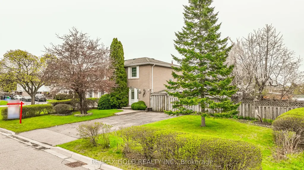 64 Dalraith Crescent Brampton ON L6T 2X5