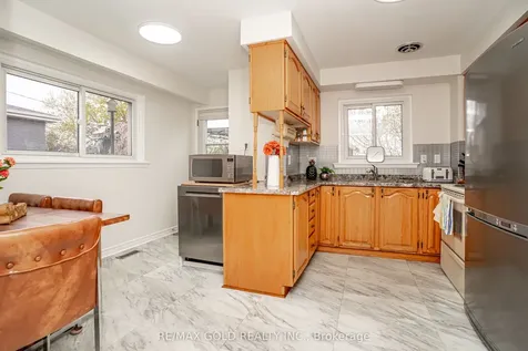 64 Dalraith Crescent Brampton ON L6T 2X5