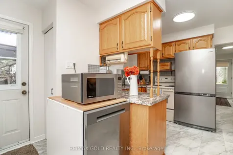 64 Dalraith Crescent Brampton ON L6T 2X5