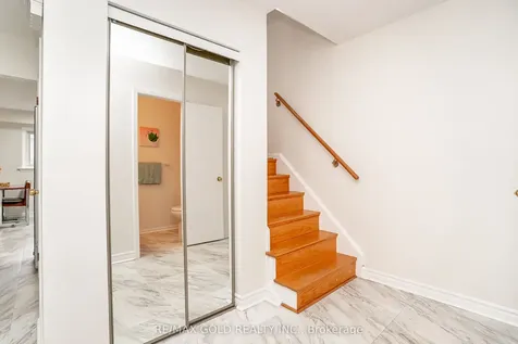 64 Dalraith Crescent Brampton ON L6T 2X5