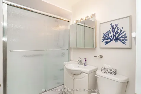 64 Dalraith Crescent Brampton ON L6T 2X5