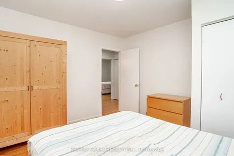 64 Dalraith Crescent Brampton ON L6T 2X5