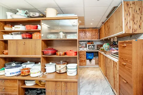 64 Dalraith Crescent Brampton ON L6T 2X5